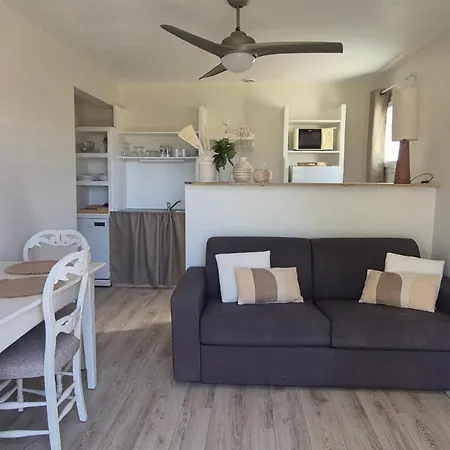 A L'ombre Du Clocher Holiday home