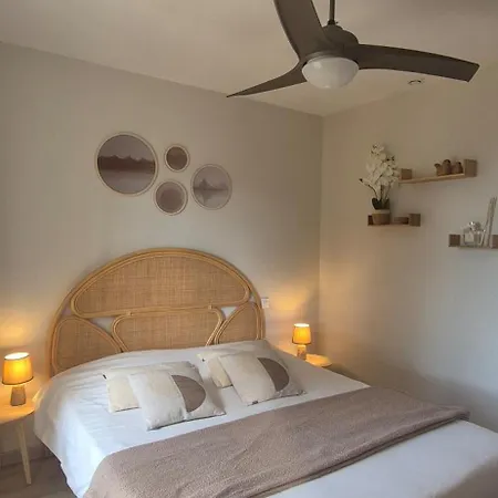 Holiday home A L'ombre Du Clocher